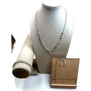 New Rhinestone Necklace Bracelet Earrings Jewelry Set
